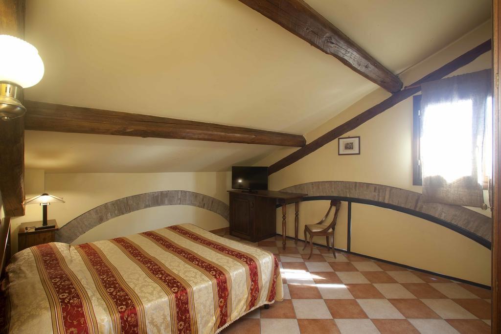 Agriturismo Il Bove Реджонель-Эмилия Номер фото